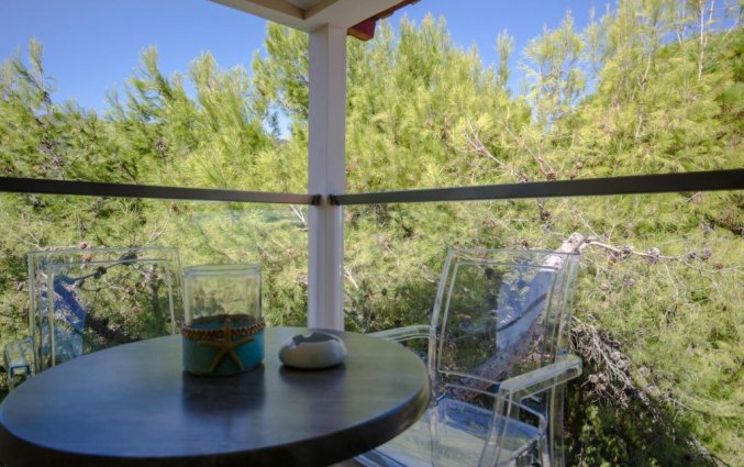 Terras van hotel Koukounaria in Zakynthos