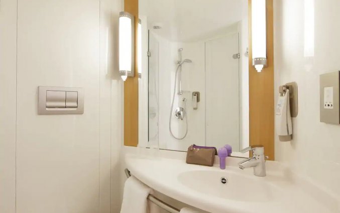 Badkamer van Ibis Bristol Temple Meads Quay in Bristol