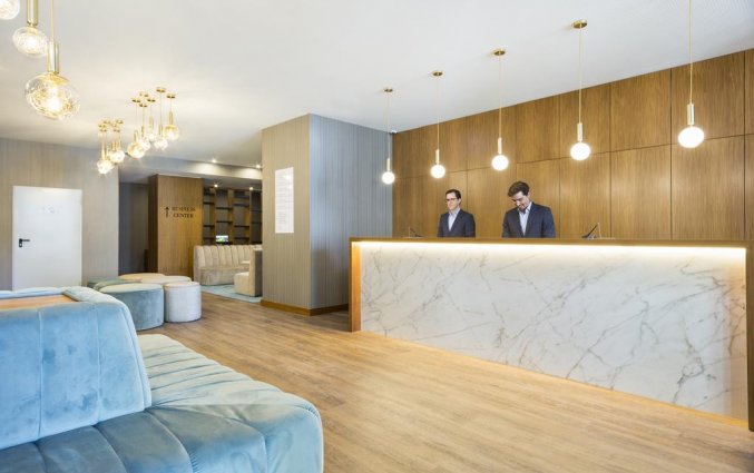 Receptie van Hotel Acta The Avenue in Porto