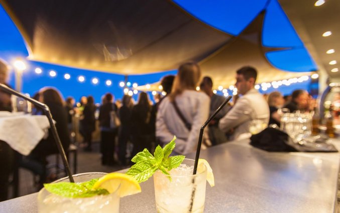 Dakterras en terras van Hotel Expo in Barcelona