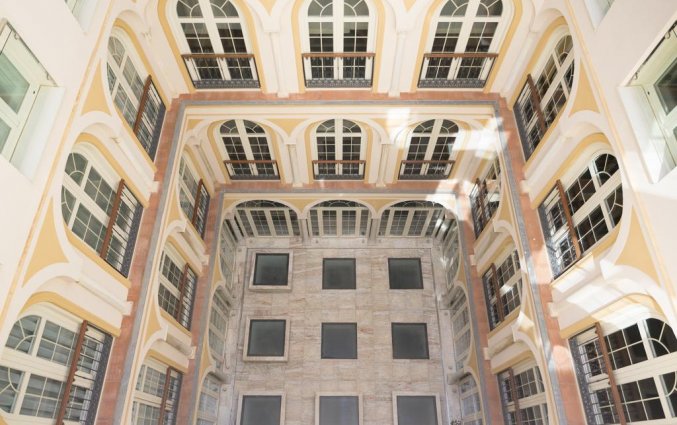 Binnentuin van hotel Petit Palace Plaza Malaga