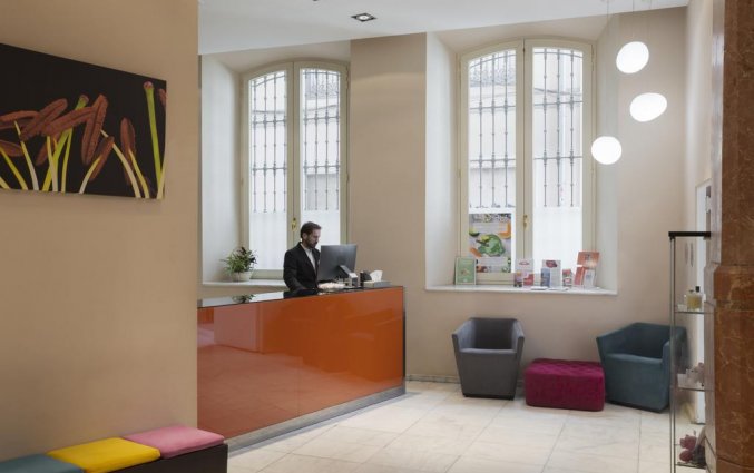 Receptie van hotel Petit Palace Plaza Malaga