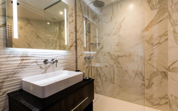 Badkamer van NYX Hotel Bilbao by Leonardo Hotels