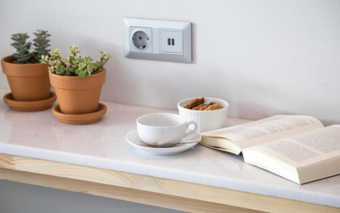 Bureau in een suite van Hotel Be My Guest Athens