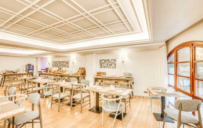 Ontbijtzaal van Hotel Sercotel Arenal in Bilbao