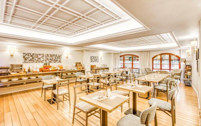 Ontbijtzaal van Hotel Sercotel Arenal in Bilbao