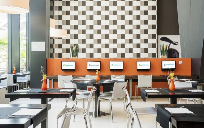 Ontbijtzaal van Hotel Ilunion Aqua 3 in Valencia