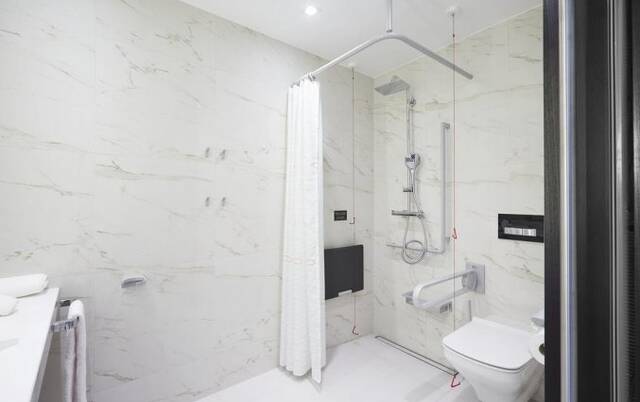 Badkamer van hotel Hilton Tallinn Park Tallinn