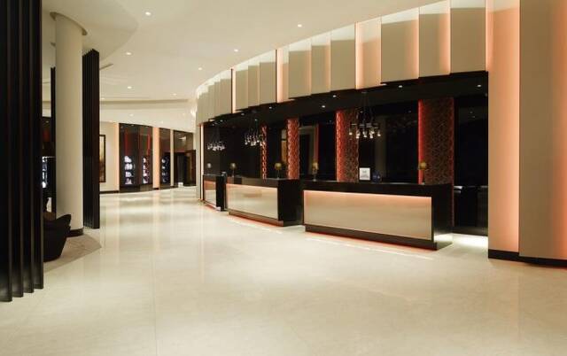 Receptie van hotel Hilton Tallinn Park Tallinn