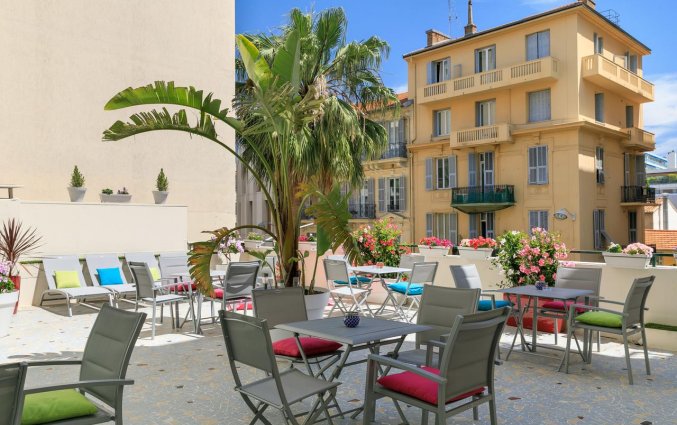 Terras van Hotel Locarno Nice
