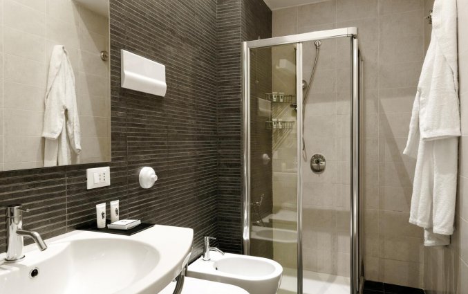 Badkamer van Hotel Palazzo Brunaccini op Sicilië