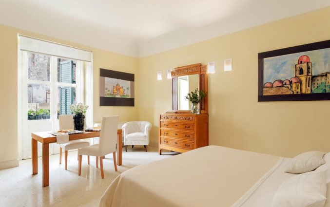 Kamer van Hotel Palazzo Brunaccini op Sicilië