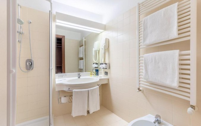 Badkamer van een tweepersoonskamer van Hotel Eurostars Residenza Cannaregio in Venetie