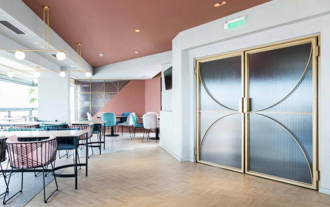 Ontbijtzaal van Hotel Evripides in Athene