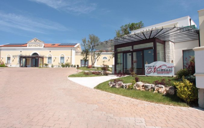 Gebouw van Hotel Palace San Michele in Puglia