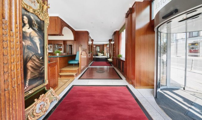 Entree van hotel Living Hotel Berlin Mitte