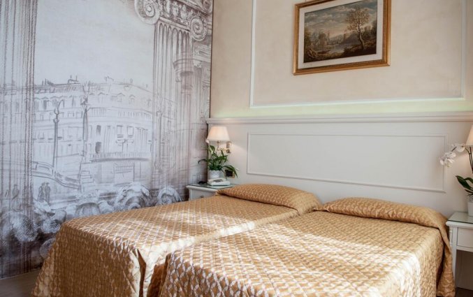 Tweepersoonskamer van Hotel Palladium Palace Rome