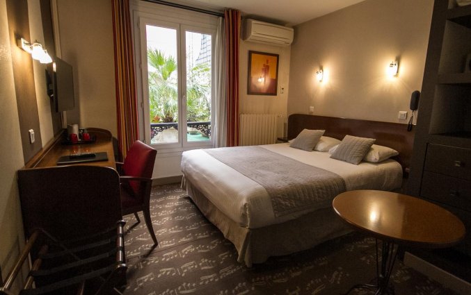 Tweepersoonskamer van Hotel Majestic in Bordeaux