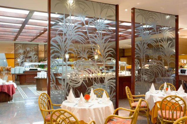 Ontbijtzaal van Hotel Mogan Princess & Beach Club op Gran Canaria