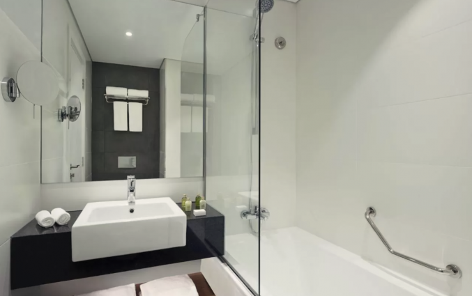 Badkamer van hotel TRYP by Wyndham Dubai