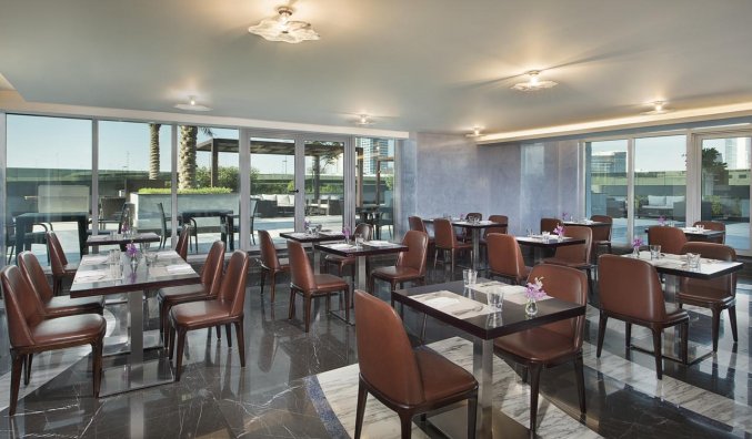 Restaurant van Hotel Atana