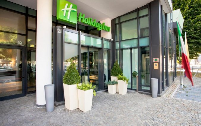 Ingang van Holiday Inn Turin Corso Francia Turijn
