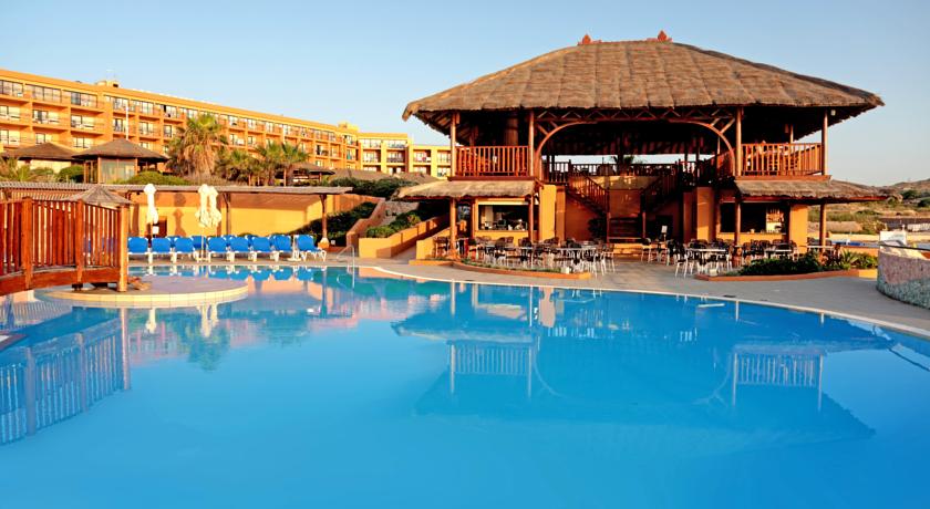 Resort The Ramla Bay