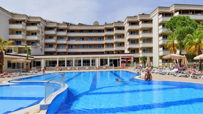 Buitenzwembad van Resort Linda in Side