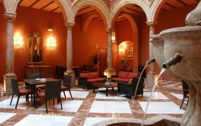 Binnenplaats Hotel Santo Domingo Lucena
