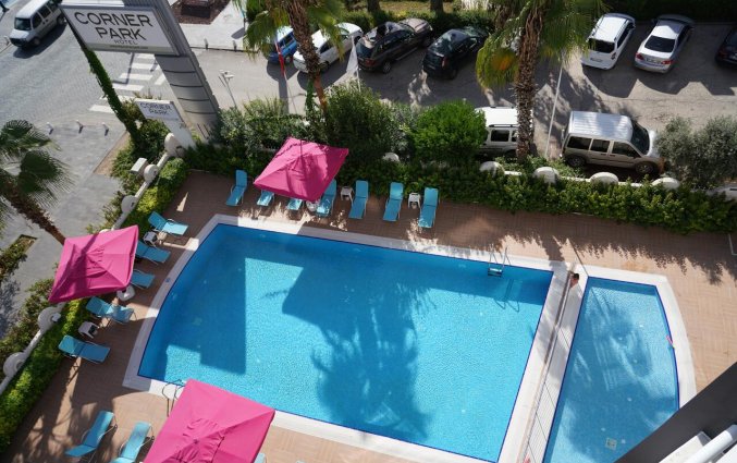 Zwembad van Hotel The Corner Park in Antalya