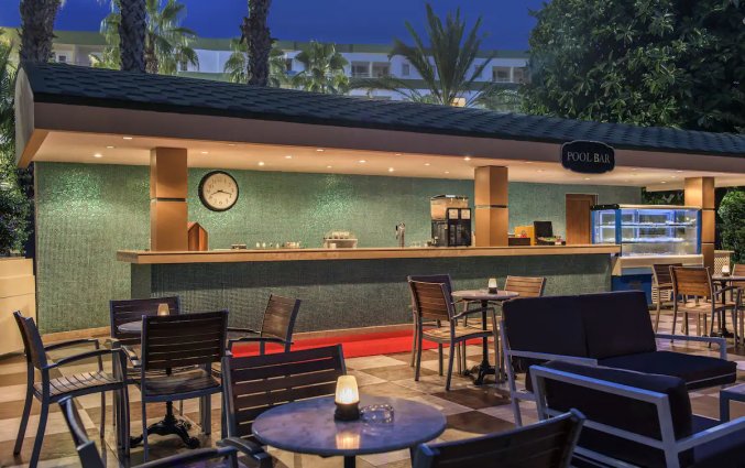 Poolbar van Hotel & Resort Botanik in Side