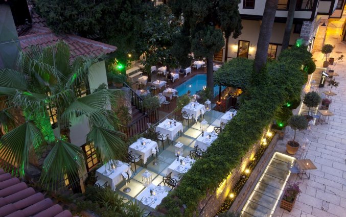 Terras van Hotel Alp Pasa in Antalya