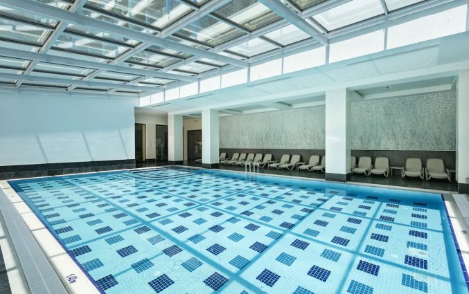 Binnenzwembad van Hotel Wind of Lara in Antalya