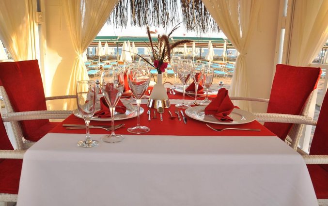 Restaurant van Resort Ramada by Wyndham Lara in Antalya