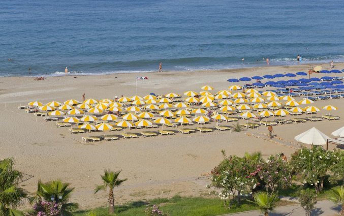 Strand van Hotel Monte Carlo in Alanya