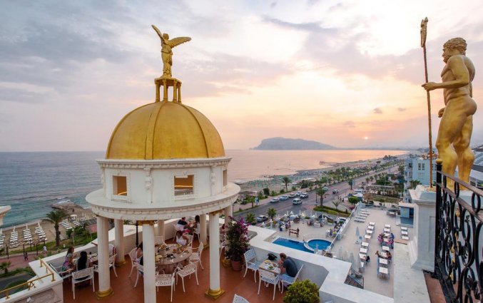 Hotel Antique Roman Palace in Alanya