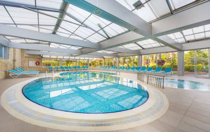Binnenzwembad van Hotel Beach Club Doganay in Alanya