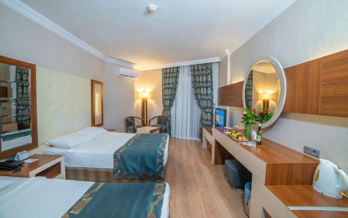 Slaapkamer van Hotel Beach Club Doganay in Alanya