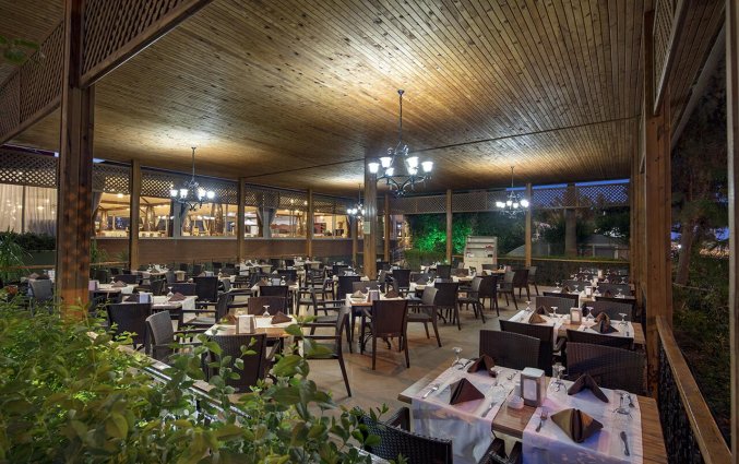 Terras van Hotel Aydinbey Gold Dream