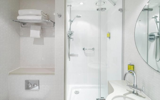 Badkamer van Hotel DoubleTree by Hilton Manchester Piccadilly