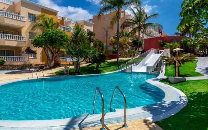 Buitenzwembad van Appartementen Allegro Isora op Tenerife
