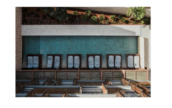 Zwembad van hotel OKU Ibiza