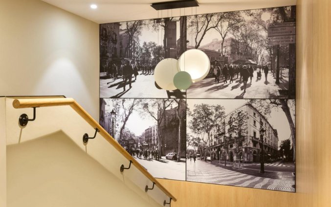 Trappenhuis van hotel Citadines Ramblas Barcelona
