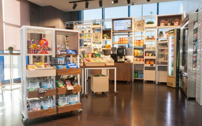 Supermarkt bij Hotel Garden Inn Sevilla