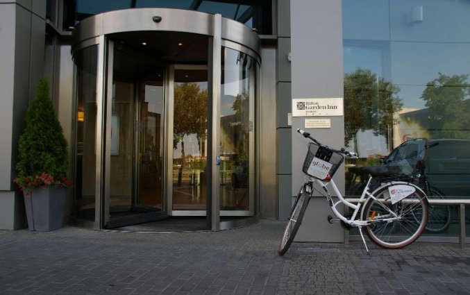 Ingang van Hilton Garden Inn Krakau