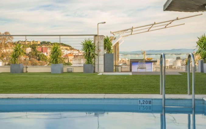 Zwembad van NH Collection Lisboa Liberdade Lissabon