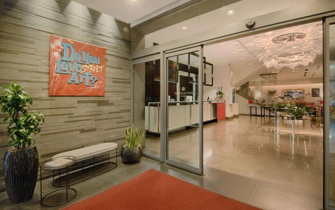 Ingang van NH Collection Milano President Milaan