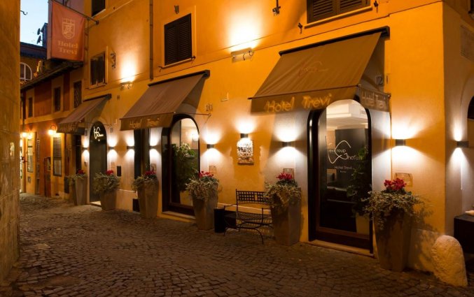 Aanzicht bij Hotel Trevi