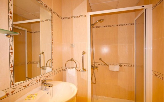 Badkamer van Apartamentos Stella Maris (Marcari SL) Fuengirola