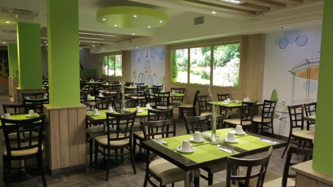 Ontbijtzaal van Hotel Puerta de Toledo Madrid